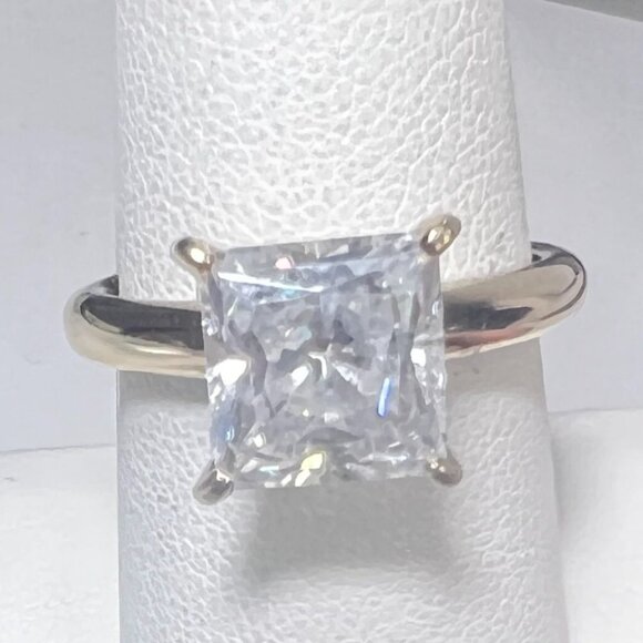 Engagement Ring Princess-Cut Cubic Zirconia Solitaire Vermeil Vietnam-Made sz 8 - Picture 4 of 11